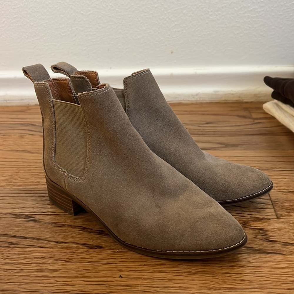 Lucky brand size 7 boots